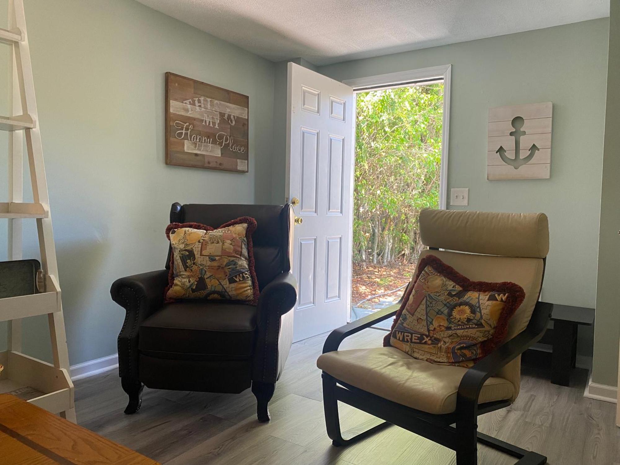 Cozy Retreat: 3-Bedroom House & Cottage with Outdoor Oasis Lake Worth Beach Exterior photo